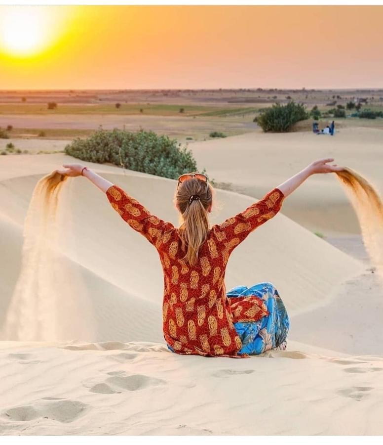 Golden Sandstone Hotel Desert Safari Camp Jaisalmer Exteriör bild