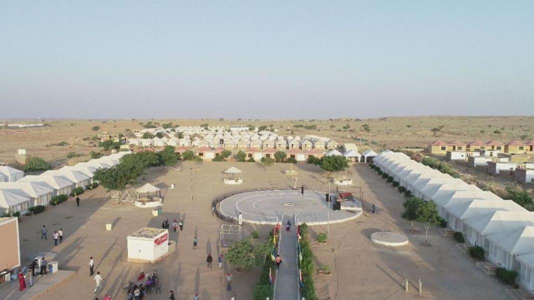 Golden Sandstone Hotel Desert Safari Camp Jaisalmer Exteriör bild