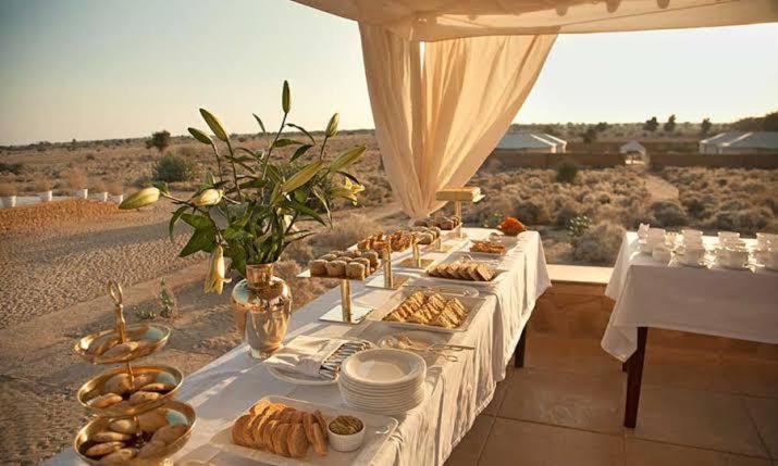 Golden Sandstone Hotel Desert Safari Camp Jaisalmer Exteriör bild