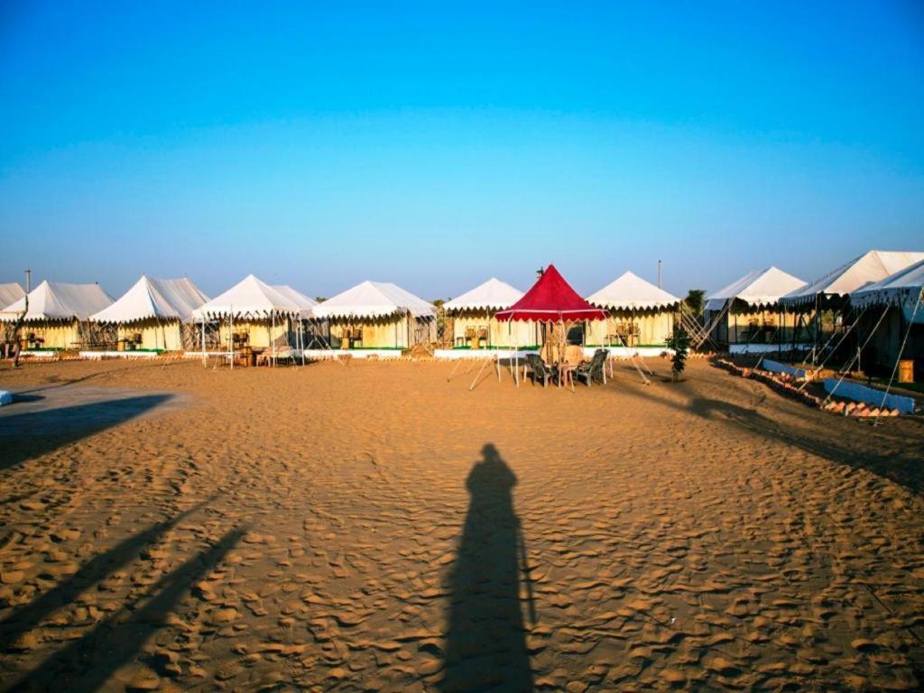 Golden Sandstone Hotel Desert Safari Camp Jaisalmer Exteriör bild