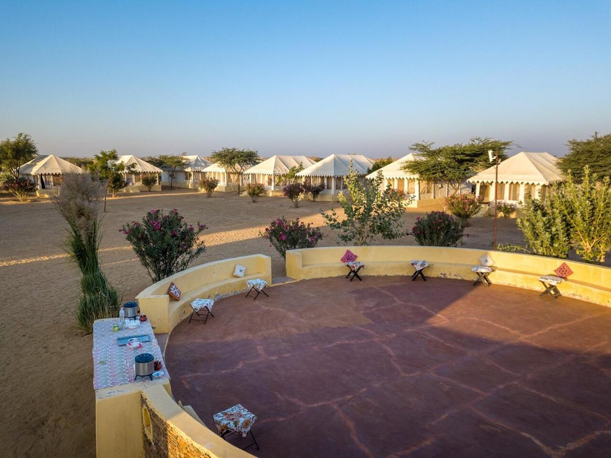 Golden Sandstone Hotel Desert Safari Camp Jaisalmer Exteriör bild
