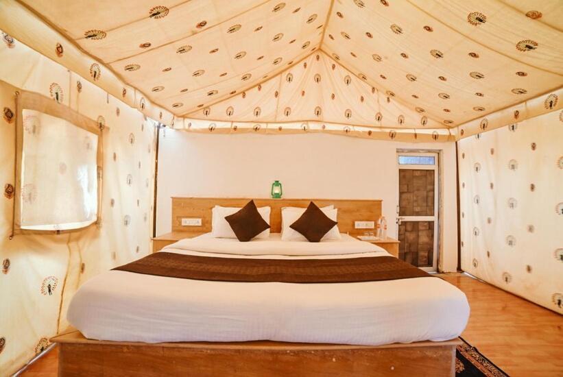 Golden Sandstone Hotel Desert Safari Camp Jaisalmer Exteriör bild
